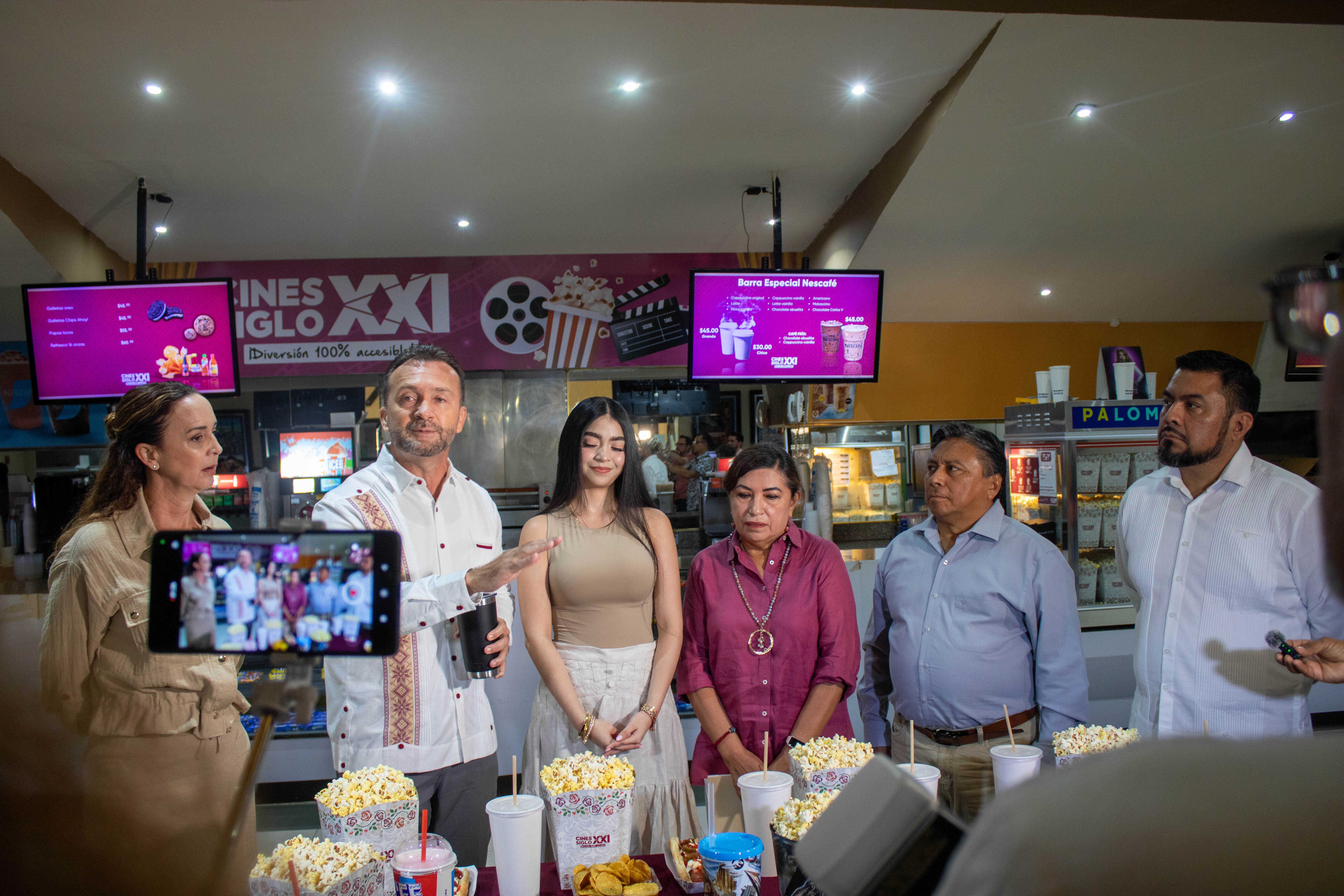 Firma de convenio con CULTUR