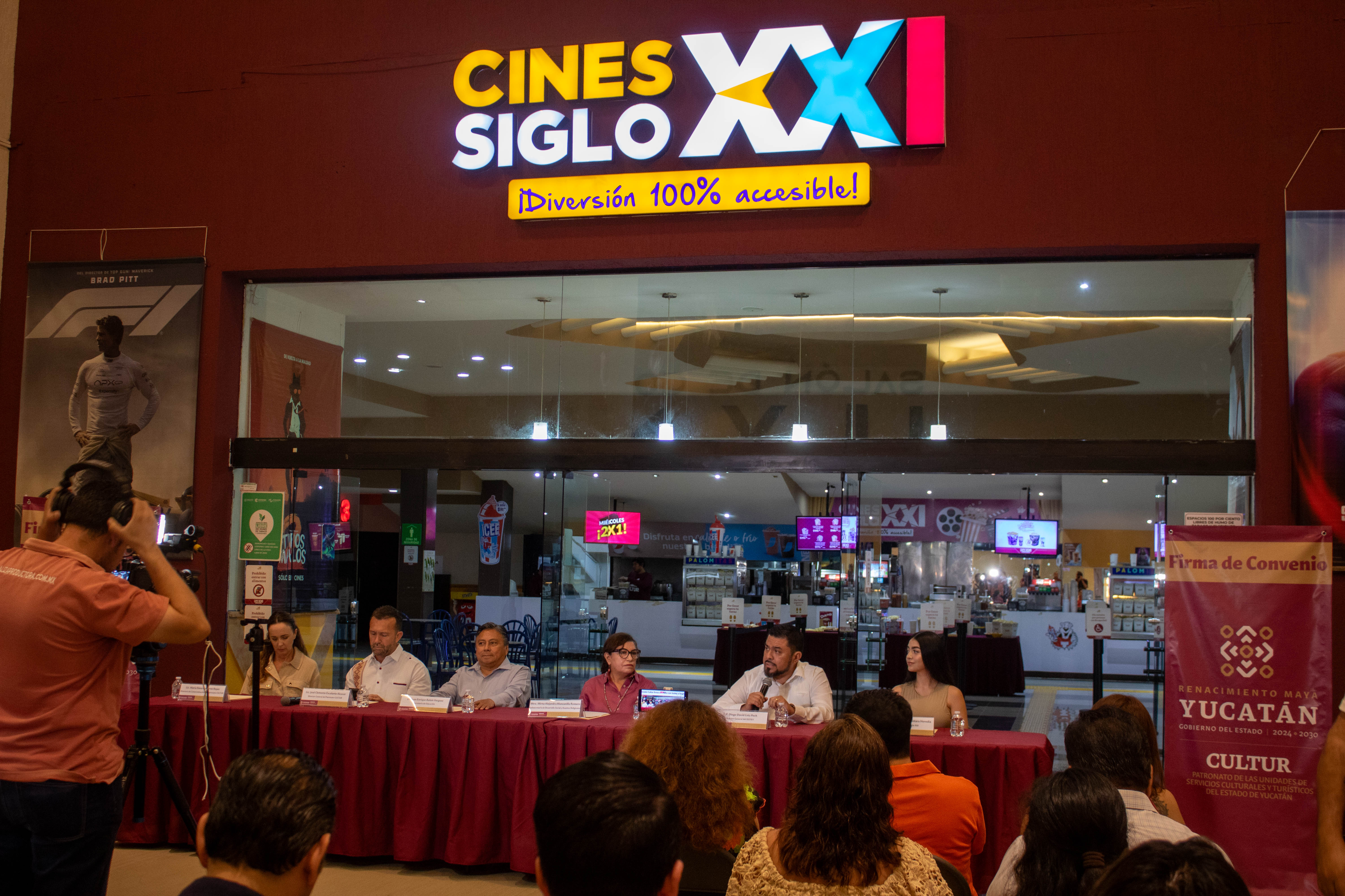 Firma de convenio con CULTUR.