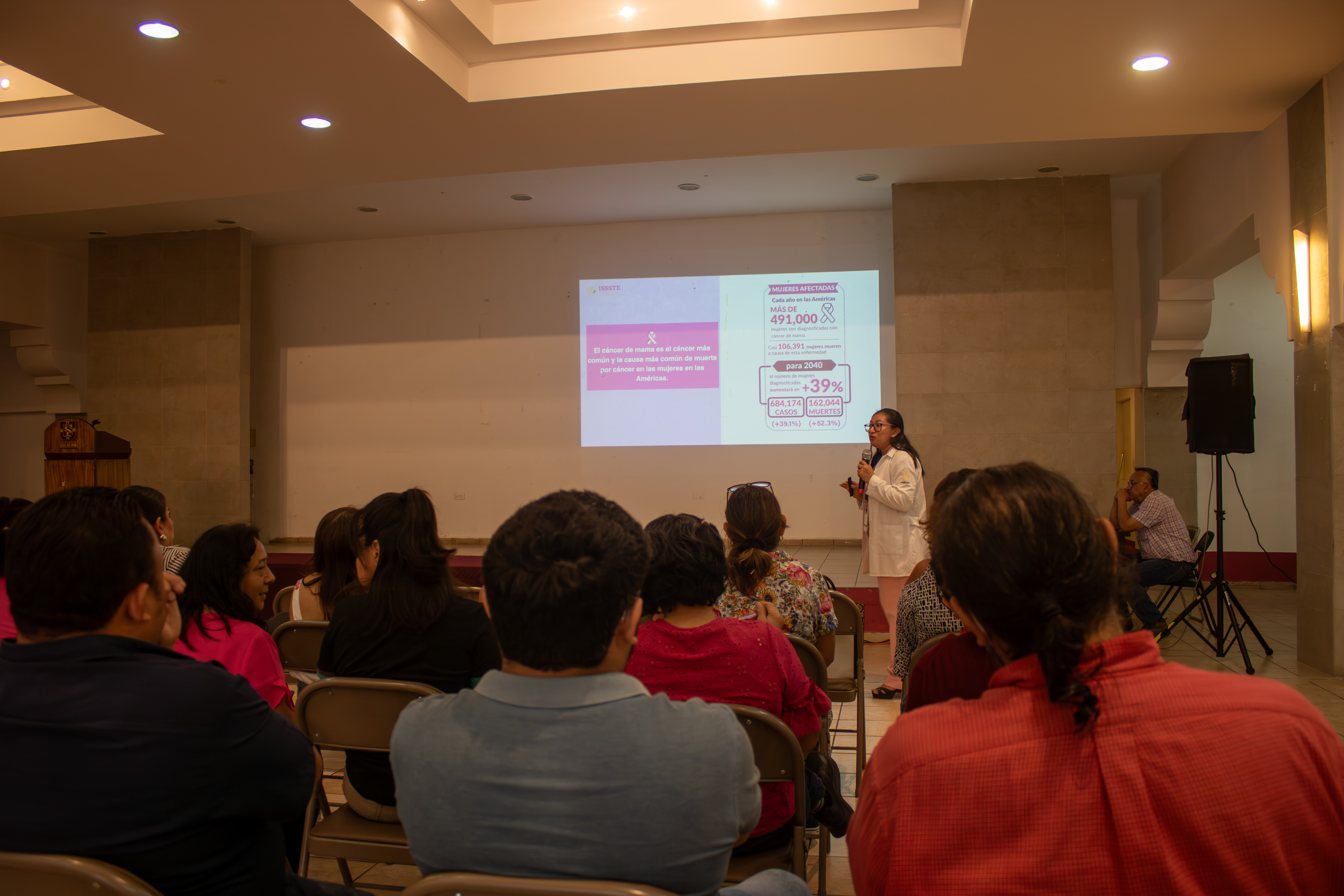 Plática “La Prevención Salva Vidas: Cáncer de Mama”.